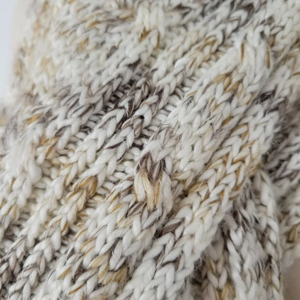 2007 GAP Holiday Chunky Knit Fringe Scarf Neutral Cream Beige Long 94